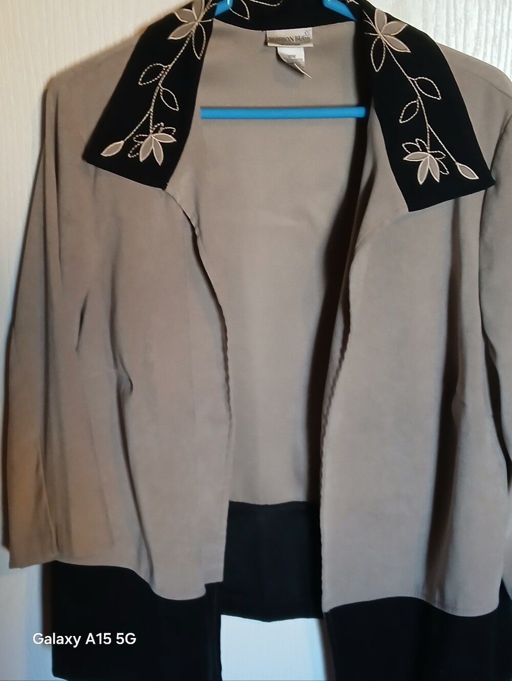 Fashion Bug Two-Tone Embroidered Collar Jacket - Beige & Black